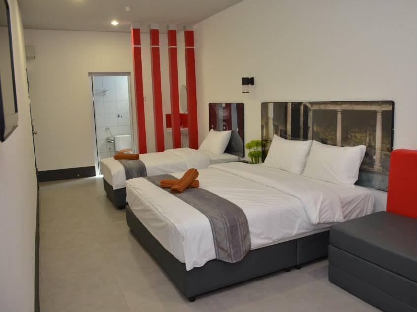 Oyo 90265 Hotel Ventura Kangar Exteriör bild